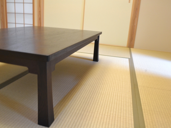 テーブル